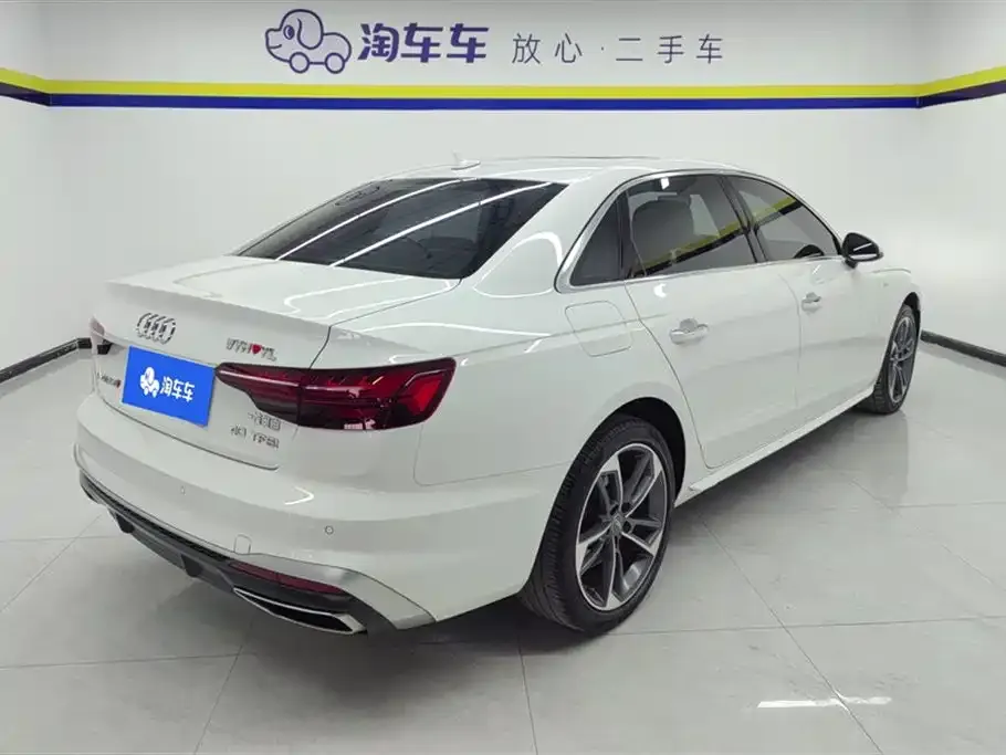 Audi A4L 2021 из CN, фото 3