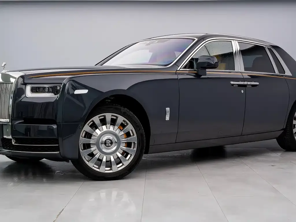 Rolls-Royce Phantom 2023 из CN, фото 3