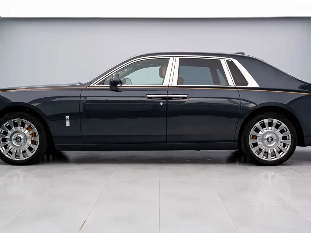 Rolls-Royce Phantom 2023 из CN, фото 8