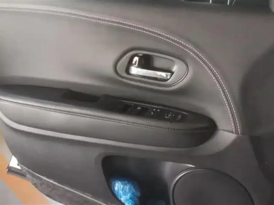 Honda Vezel 2022 из CN, фото 7