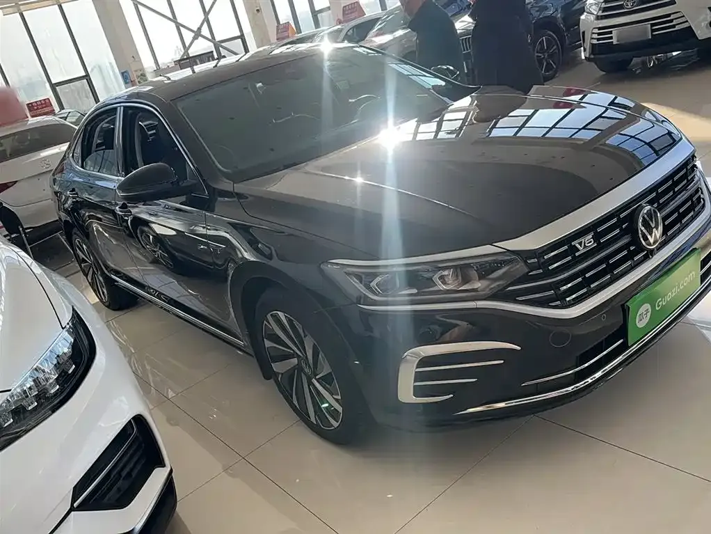 Volkswagen Passat 2023 из CN, фото 4