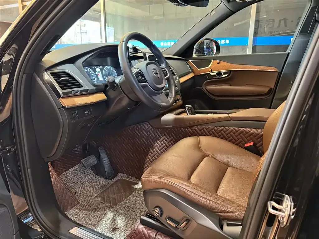 Volvo XC90 2021 из CN, фото 10
