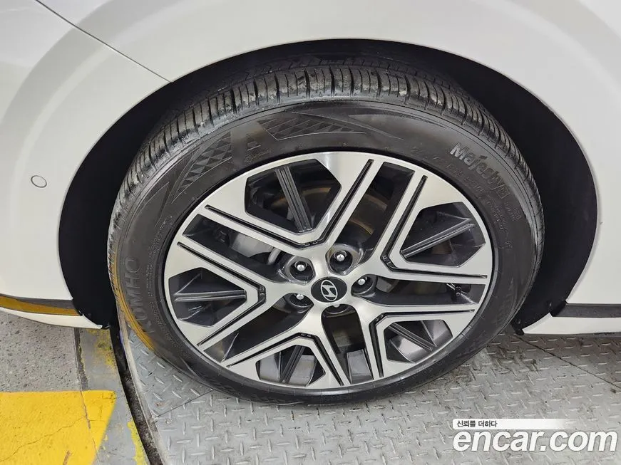 Hyundai Grandeur 2023 из KR, фото 5