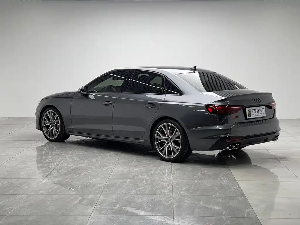 Audi S4 2024 из CN, фото 4