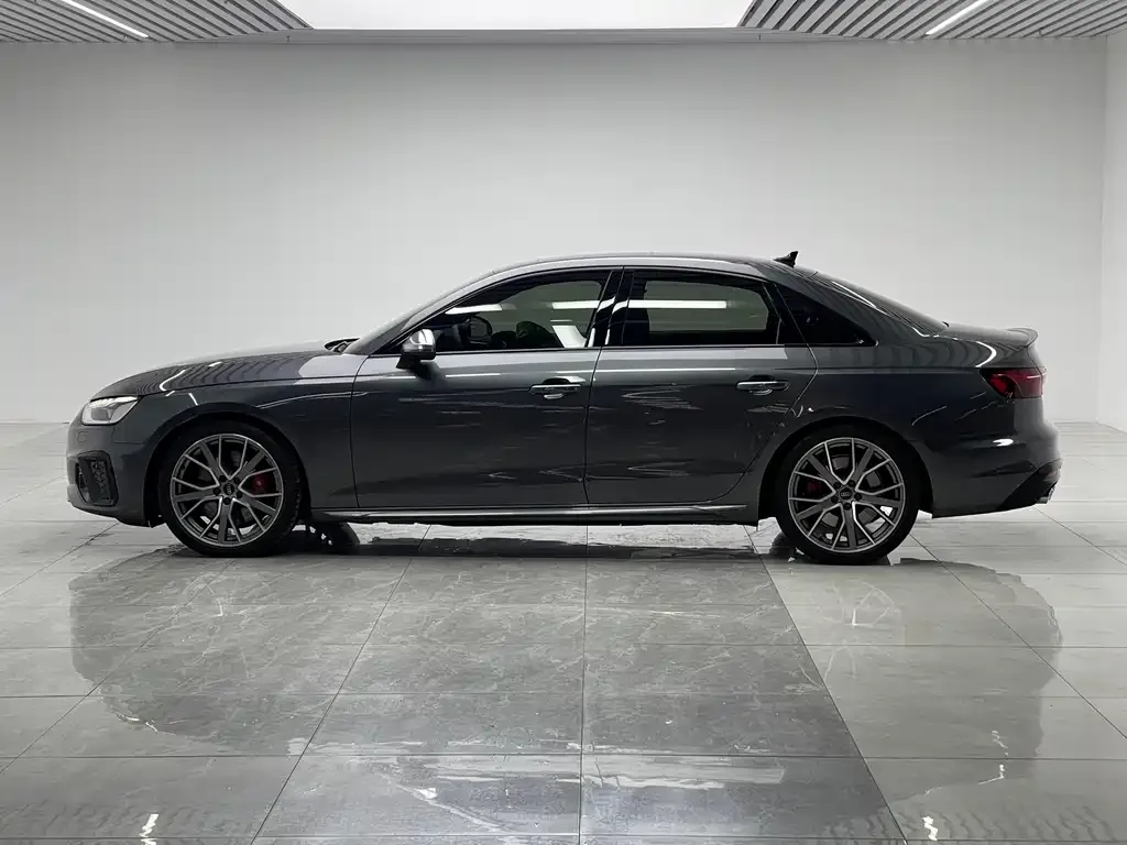 Audi S4 2024 из CN, фото 7