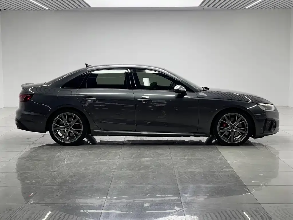 Audi S4 2024 из CN, фото 8