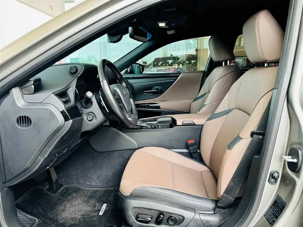 Lexus ES 2024 из CN, фото 4