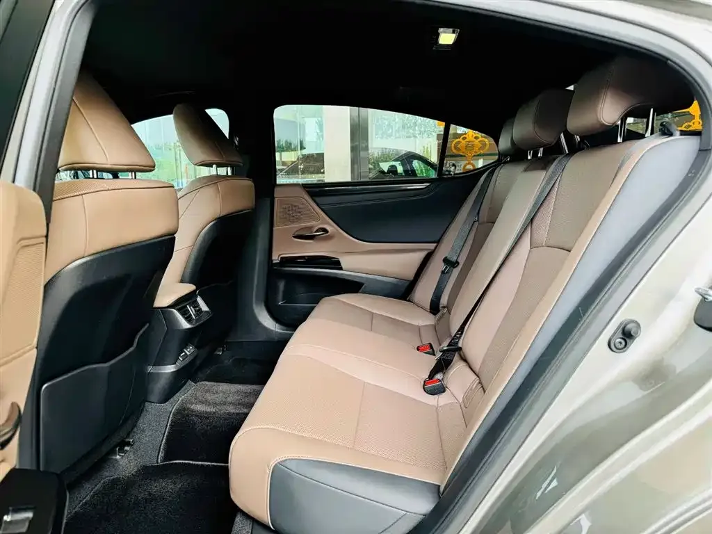 Lexus ES 2024 из CN, фото 5