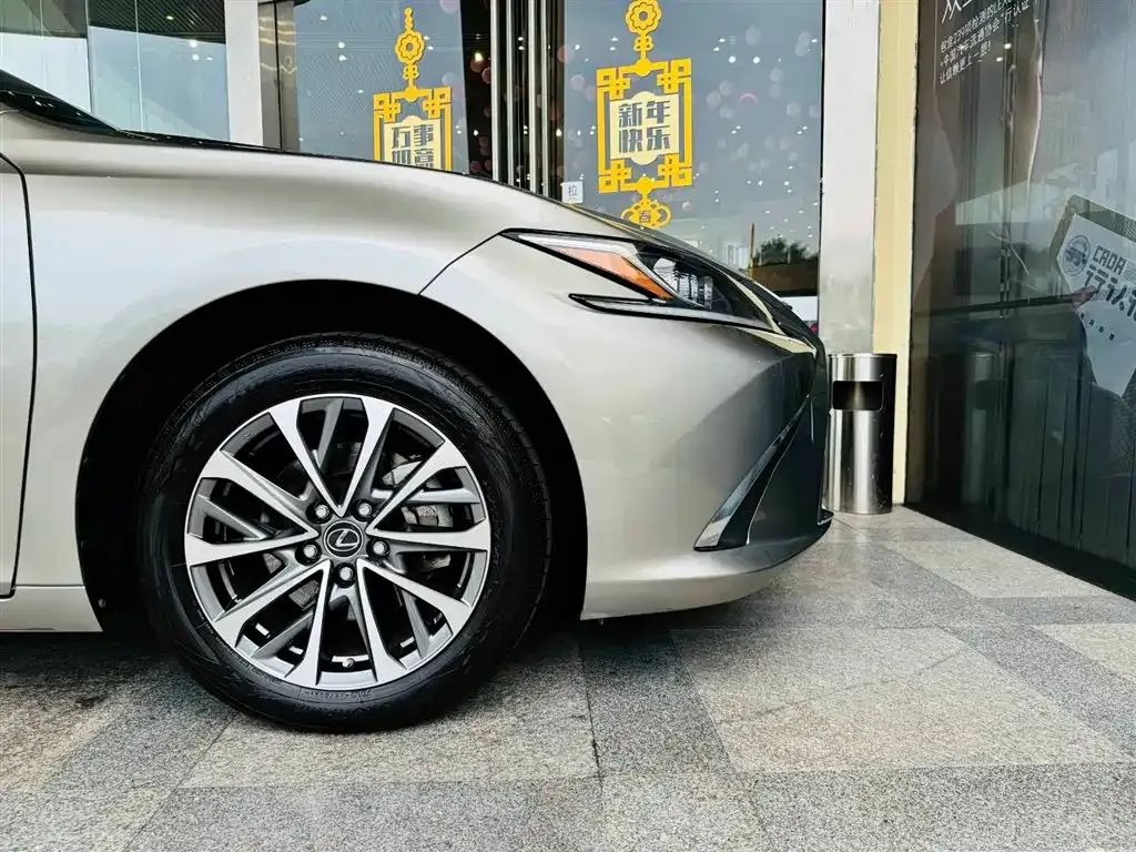 Lexus ES 2024 из CN, фото 9
