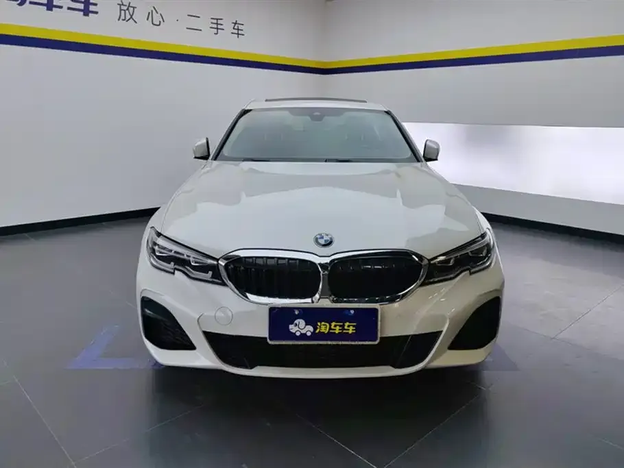 BMW 3 Series 2022 из CN, фото 2