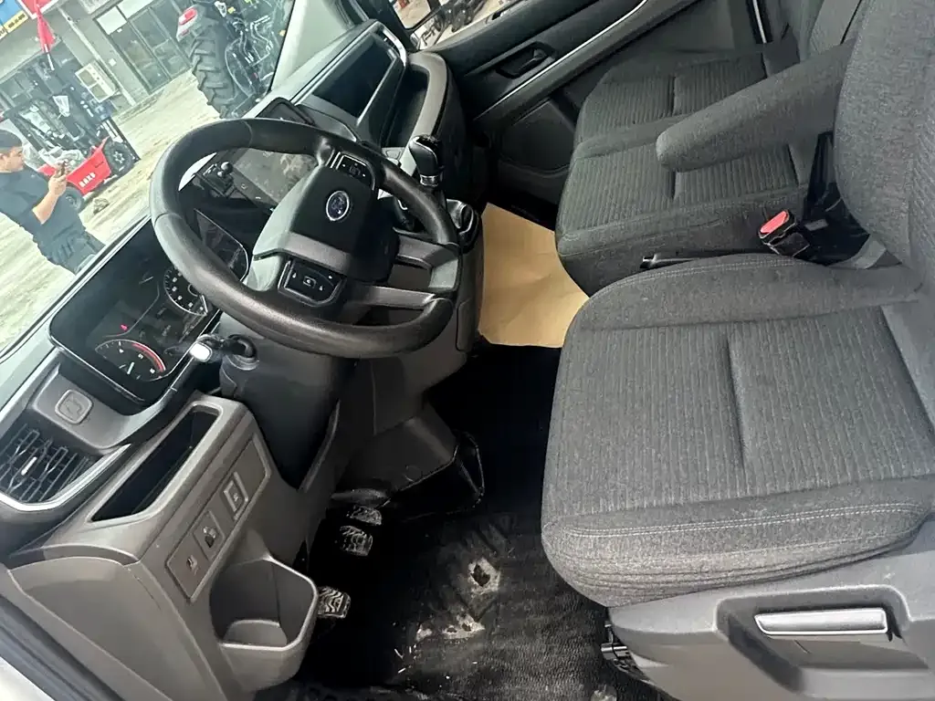 Ford Transit 2023 из CN, фото 4