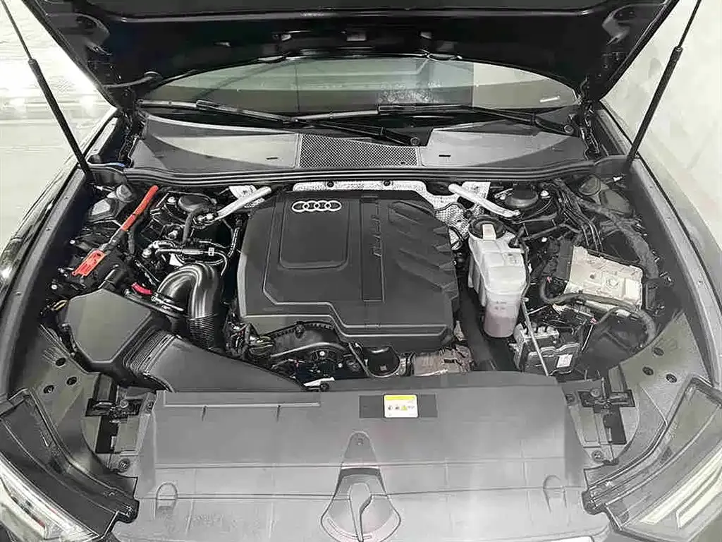 Audi A6L 2025 из CN, фото 8
