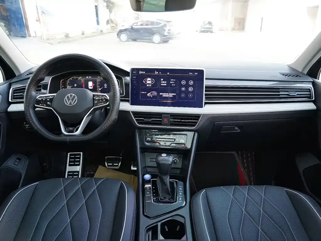 Volkswagen Tiguan L 2021 из CN, фото 5