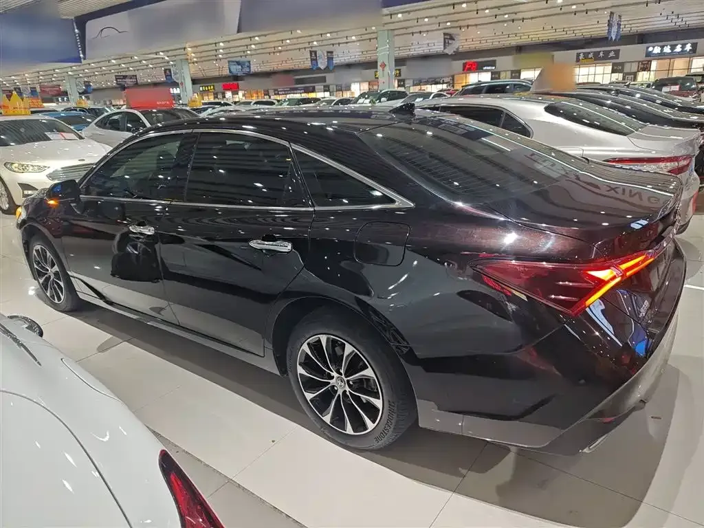 Toyota Avalon 2022 из CN, фото 5