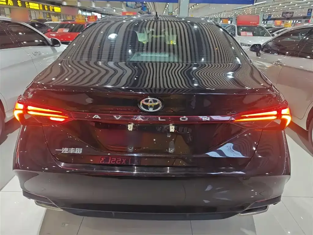 Toyota Avalon 2022 из CN, фото 6
