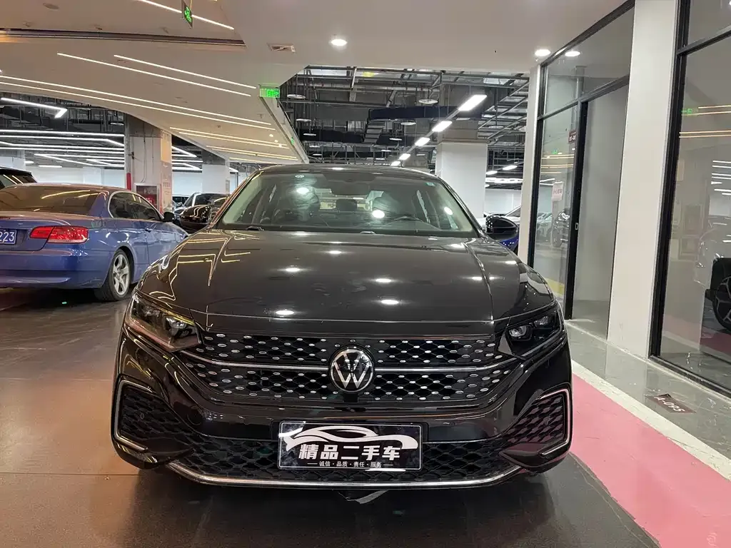 Volkswagen Passat 2024 из CN, фото 2
