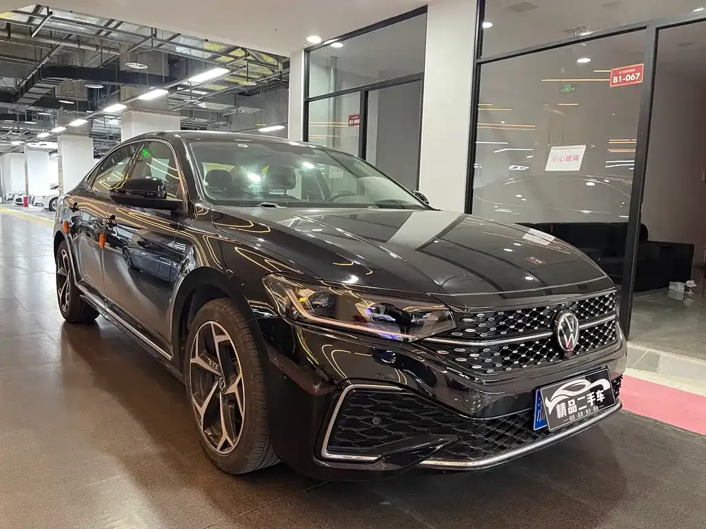 Volkswagen Passat 2024 из CN, фото 3