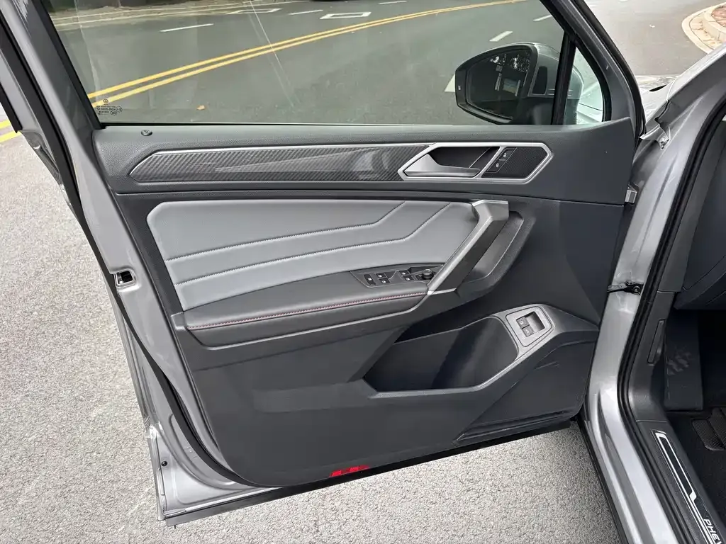 Volkswagen Tiguan L New Energy 2023 из CN, фото 8