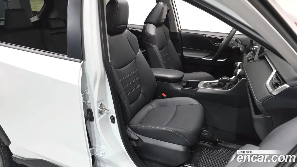 Toyota RAV4 2025 из KR, фото 10