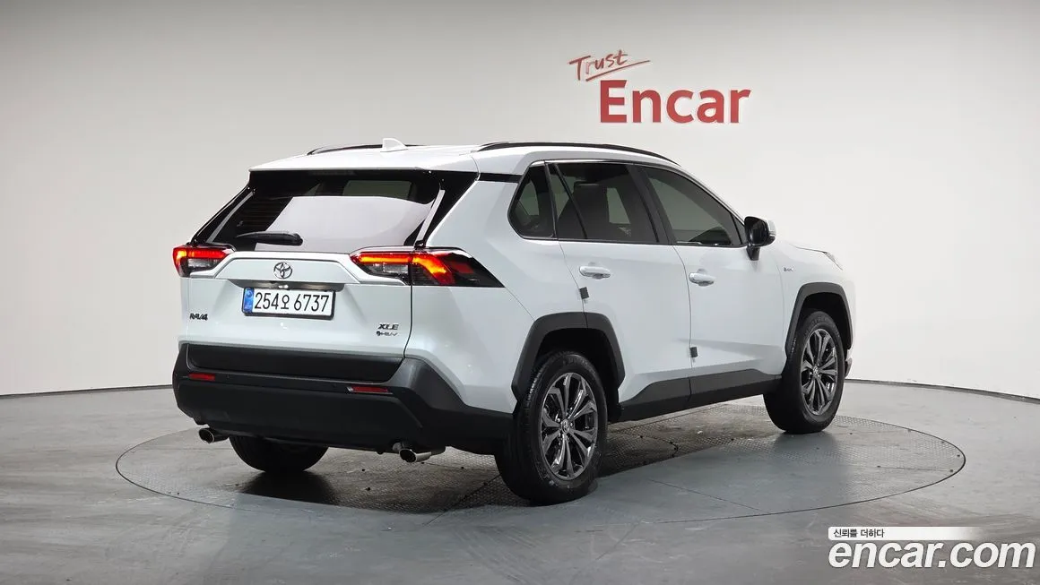 Toyota RAV4 2025 из KR, фото 2