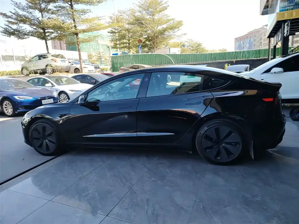 Tesla Model 3 2023 из CN, фото 5