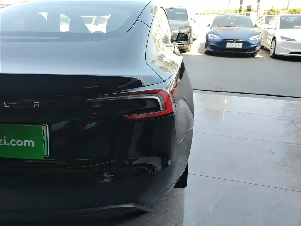 Tesla Model 3 2023 из CN, фото 8