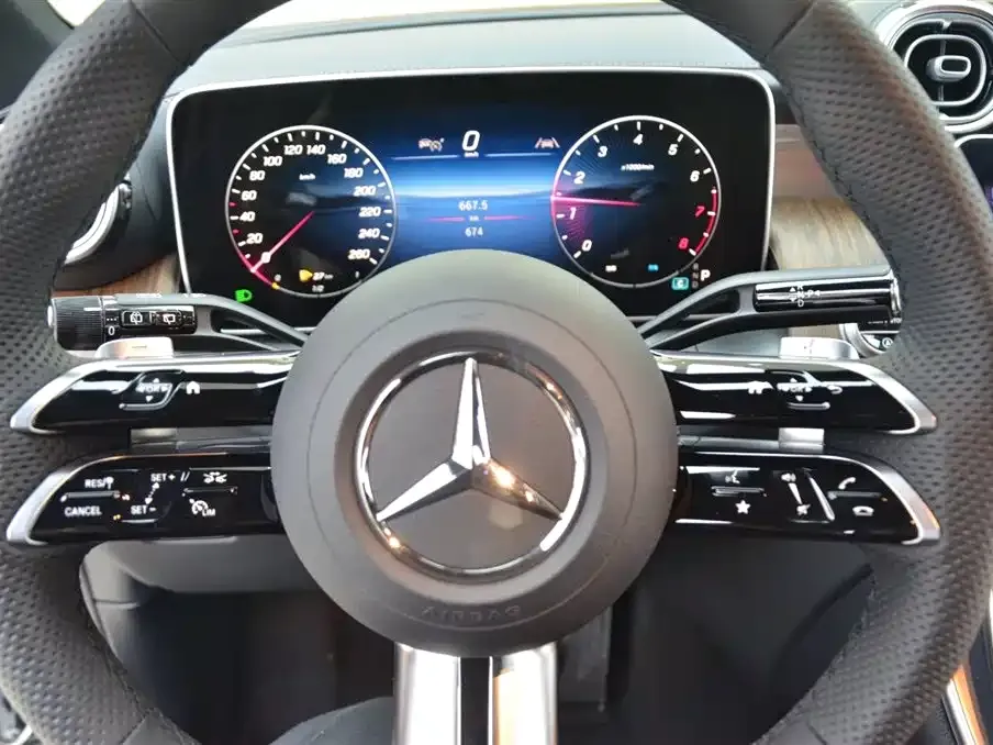 Mercedes-Benz GLC 2025 из CN, фото 9