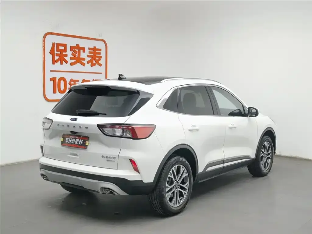 Ford Escape 2022 из CN, фото 2