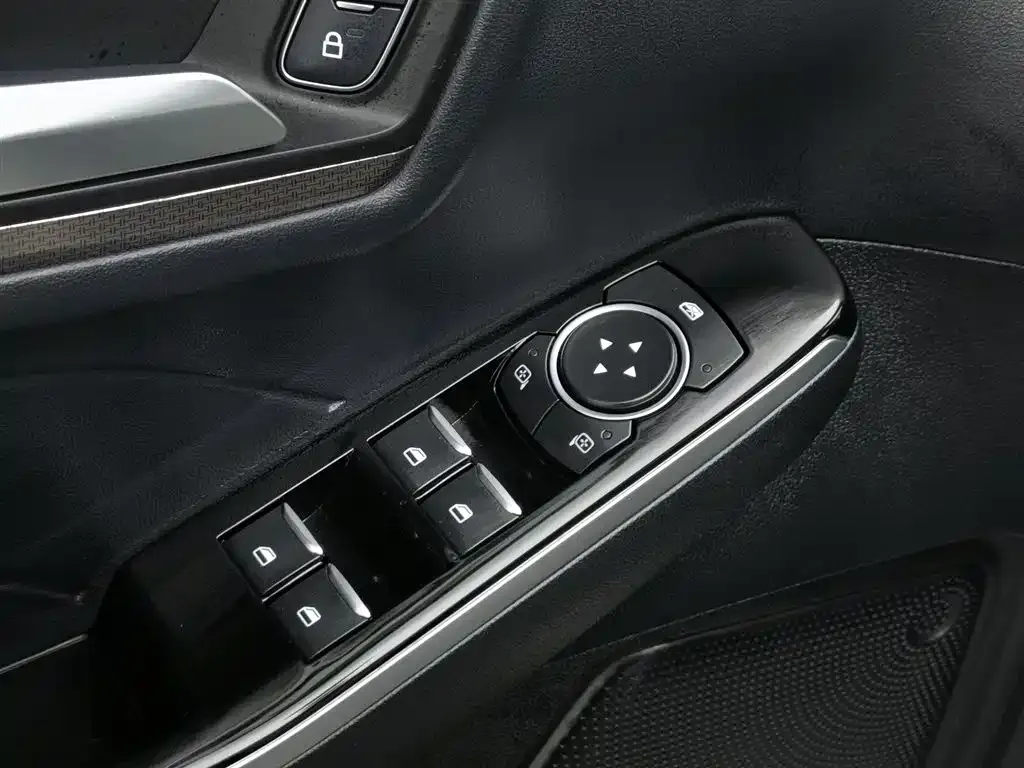 Ford Escape 2022 из CN, фото 9
