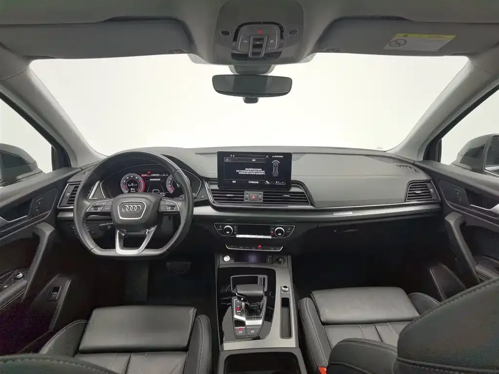 Audi Q5L 2022 из CN, фото 5