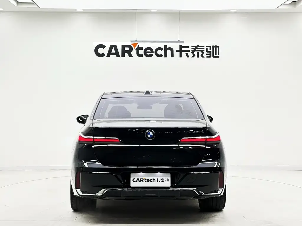 BMW 7 Series 2024 из CN, фото 8