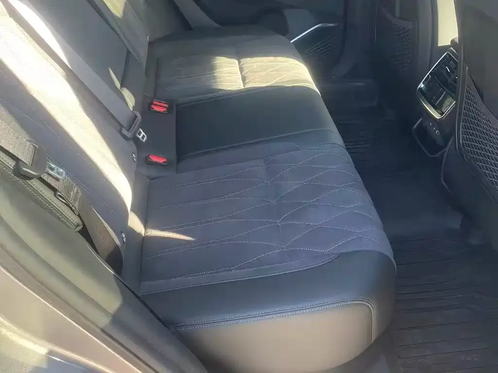 Geely Xingyue L 2025 из CN, фото 9