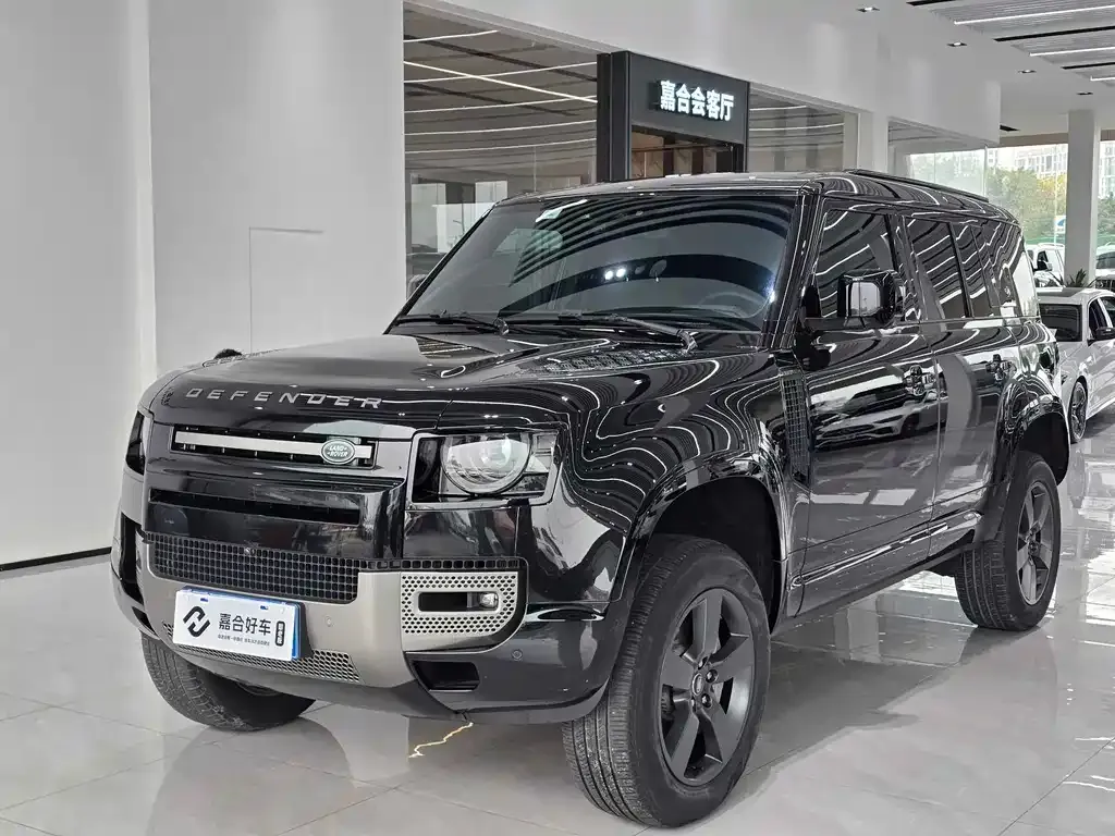 Land Rover Defender — фото 1