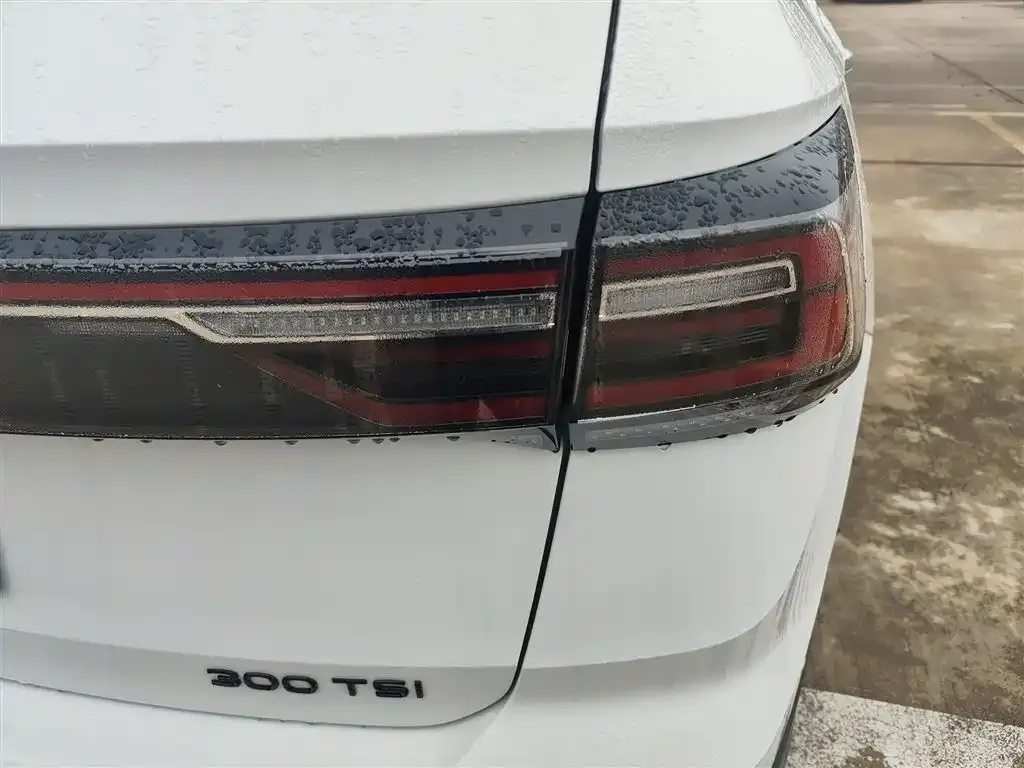 Volkswagen Tharu 2024 из CN, фото 8