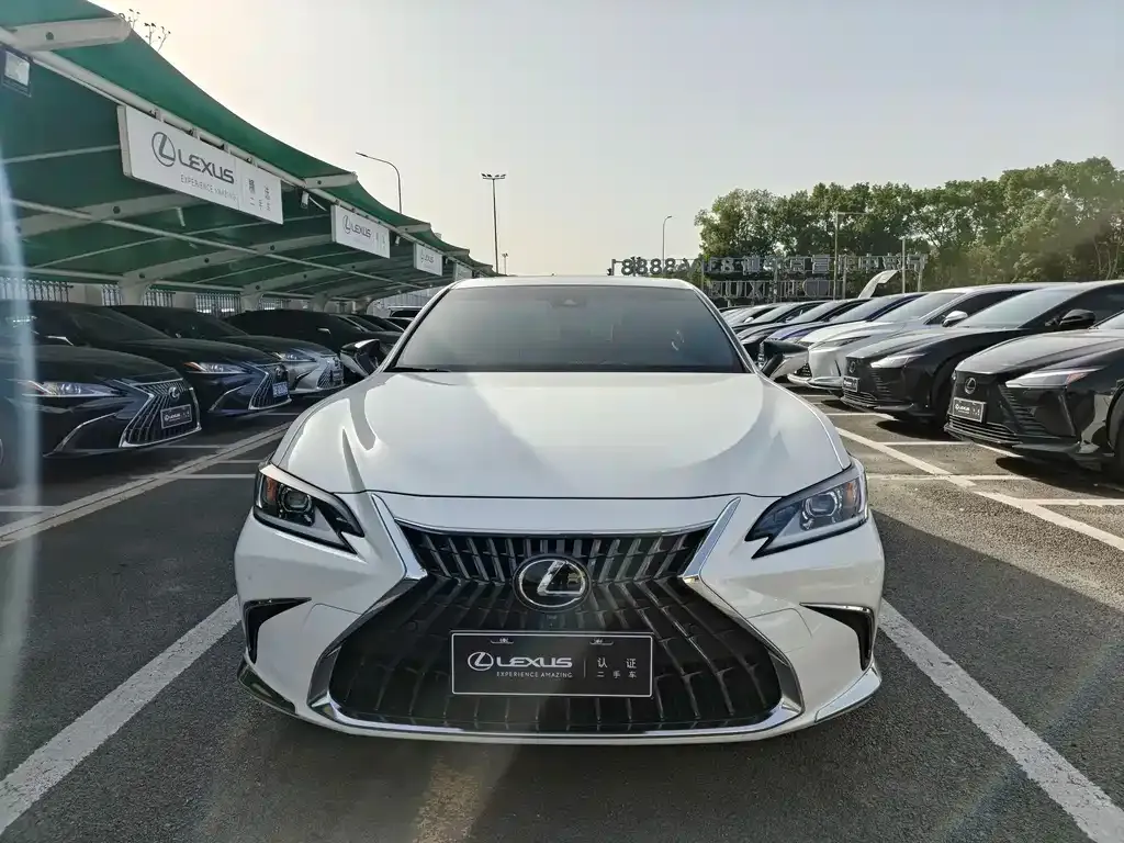 Lexus ES 2024 из CN, фото 2