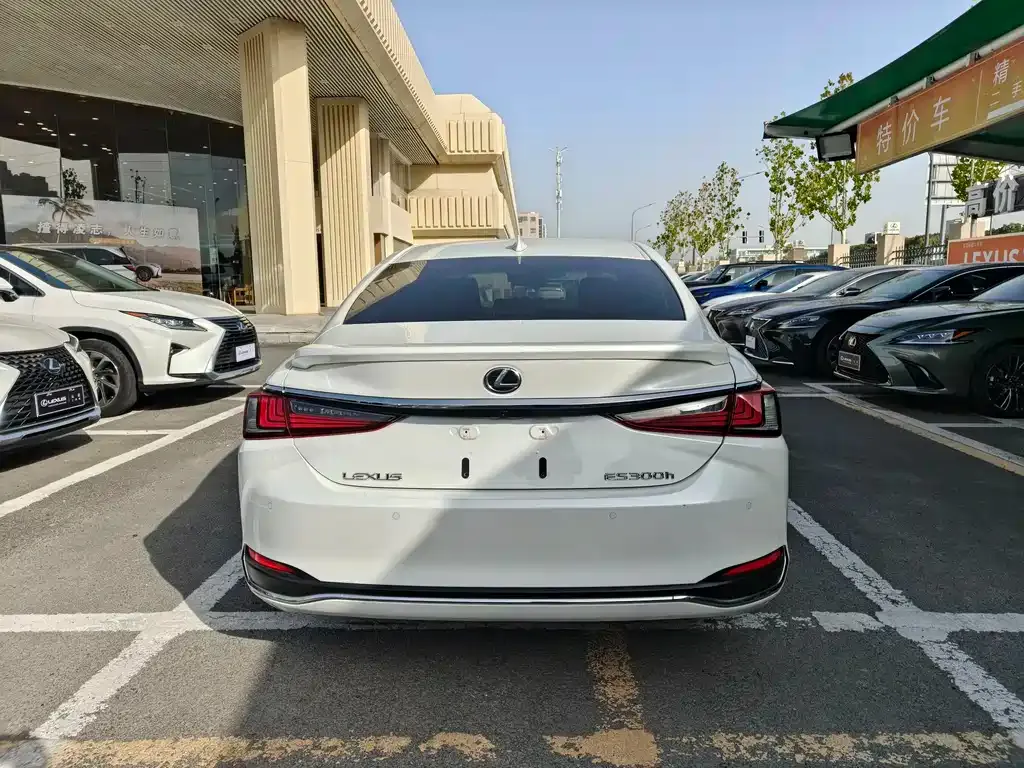 Lexus ES 2024 из CN, фото 5
