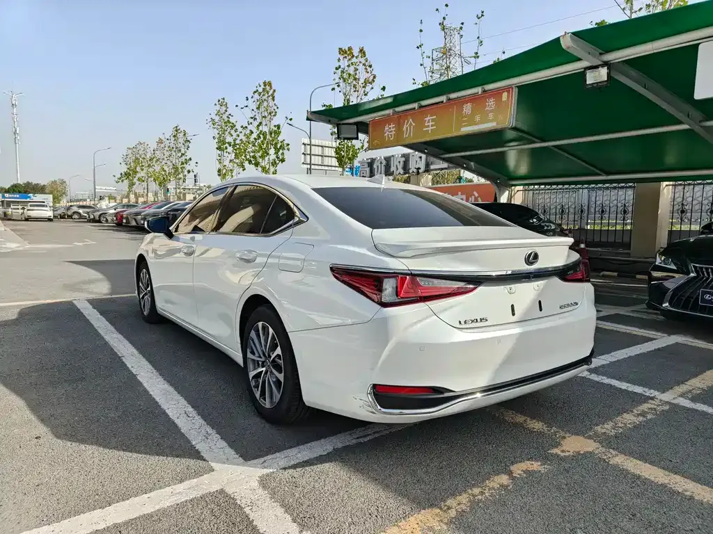 Lexus ES 2024 из CN, фото 6