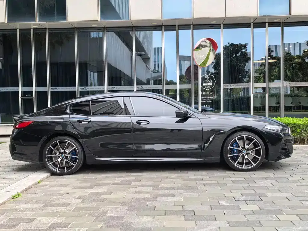 BMW 8 Series 2024 из CN, фото 5