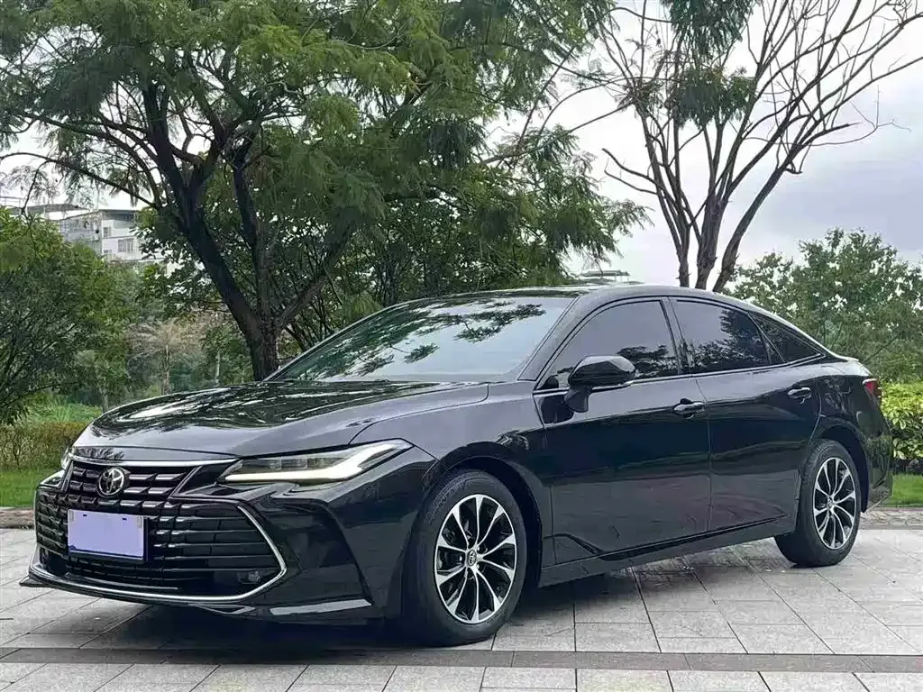 Toyota Avalon 2023 из CN, фото 1