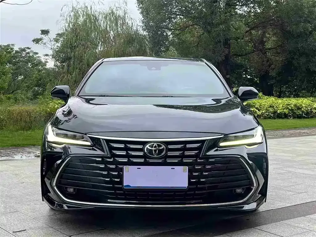 Toyota Avalon 2023 из CN, фото 2