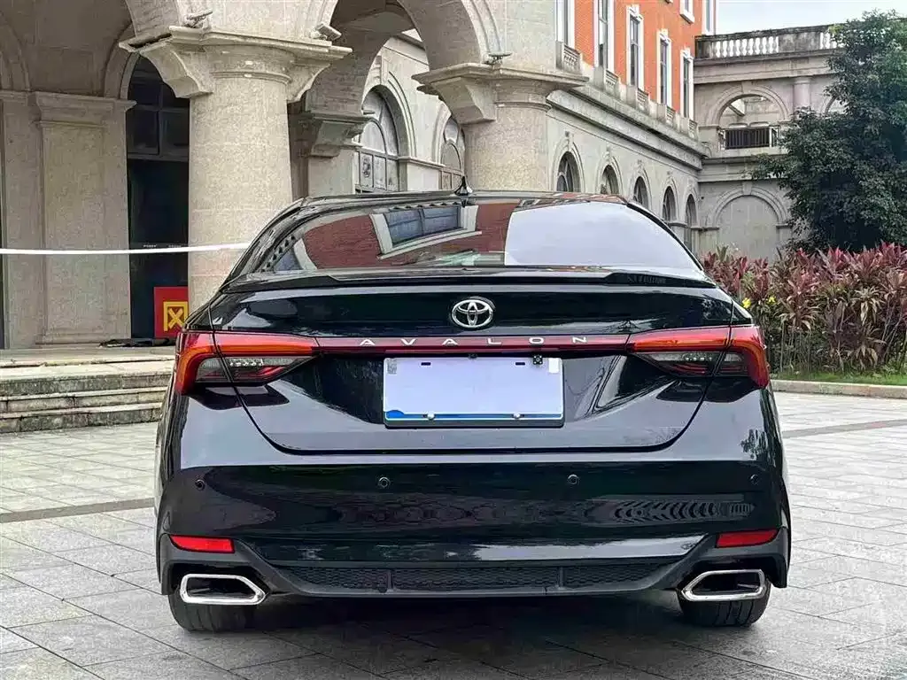Toyota Avalon 2023 из CN, фото 5