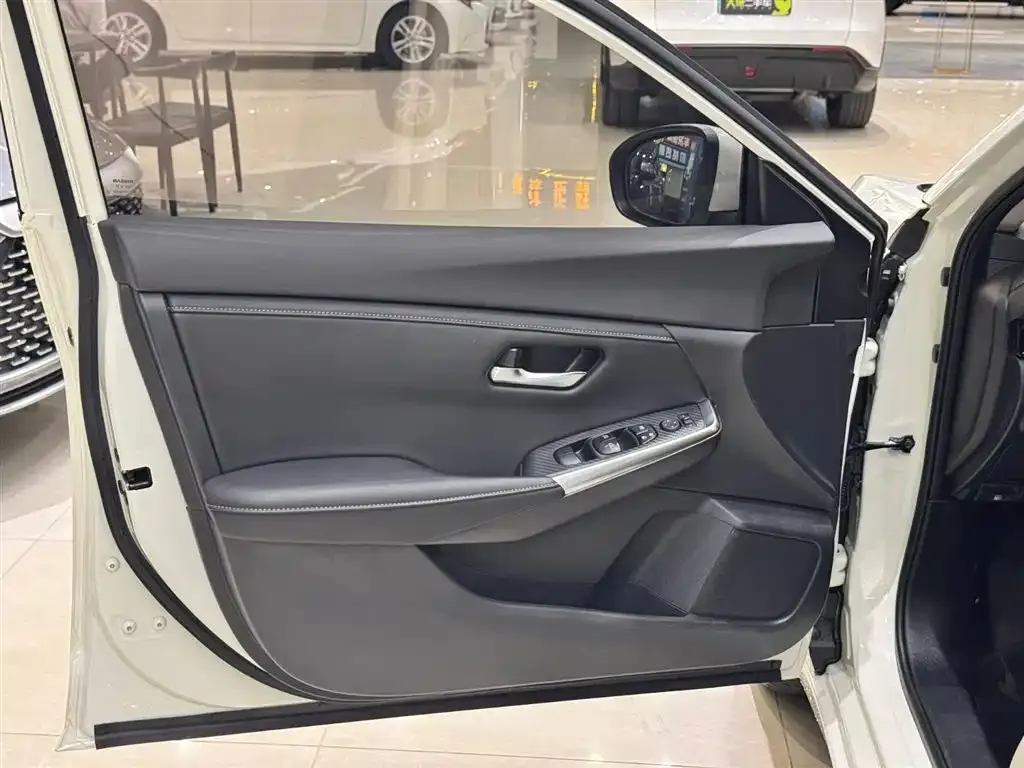 Nissan Sylphy 2022 из CN, фото 4