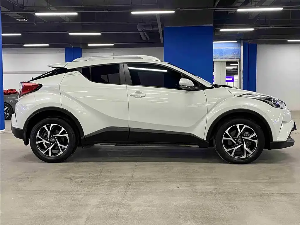 Toyota C-HR 2021 из CN, фото 7
