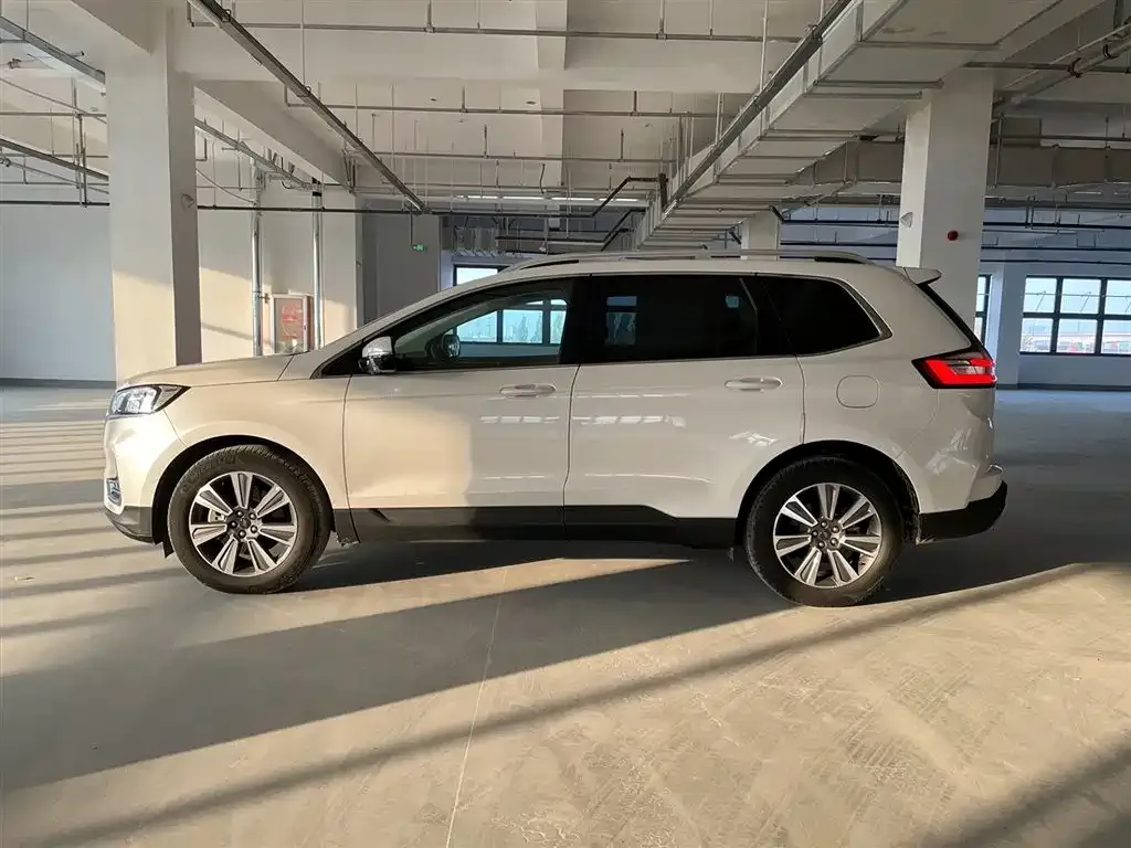 Ford Edge 2022 из CN, фото 3