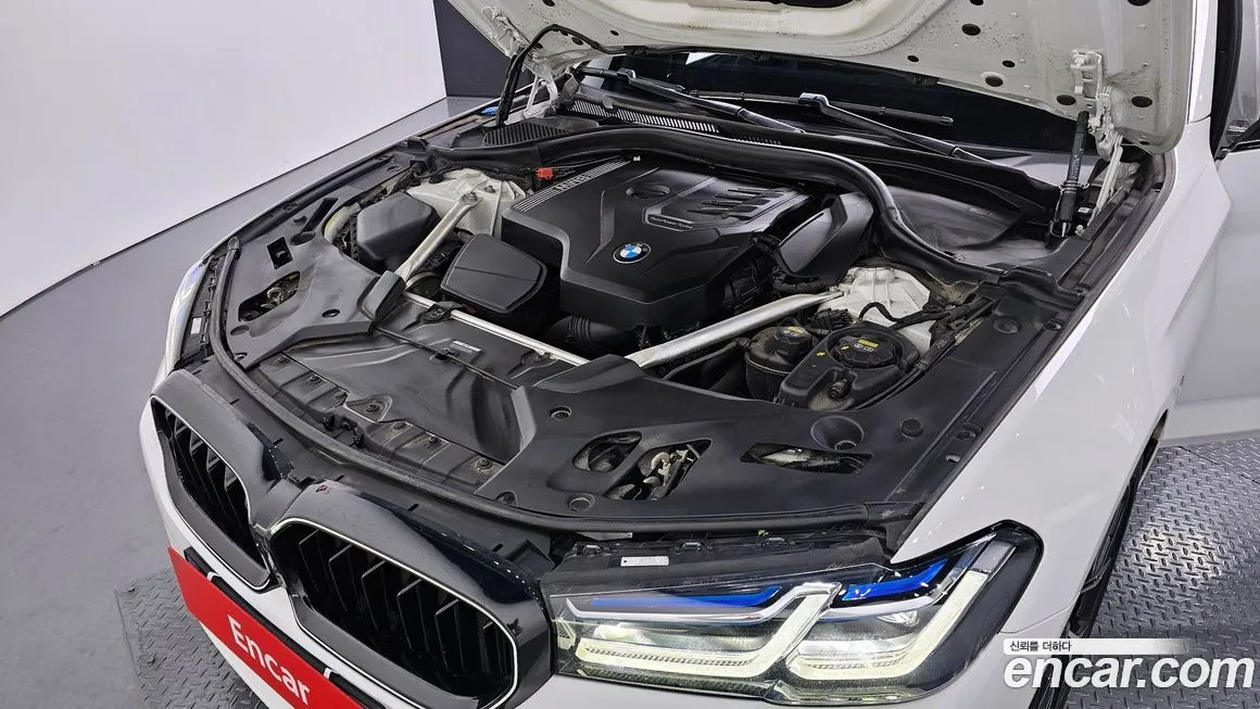 BMW 5-Series 2023 из KR, фото 6