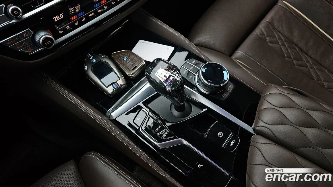 BMW 5-Series 2023 из KR, фото 9