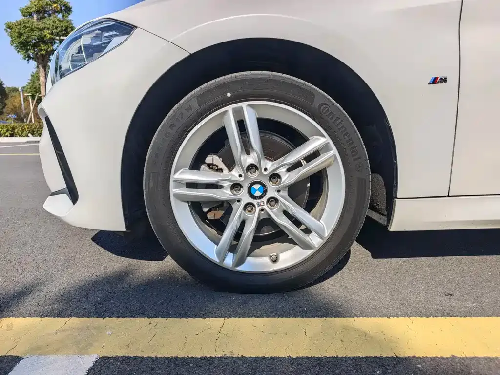 BMW 1 Series 2021 из CN, фото 10