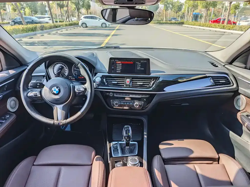 BMW 1 Series 2021 из CN, фото 5