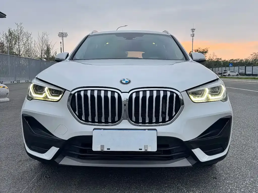 BMW X1 — фото 2
