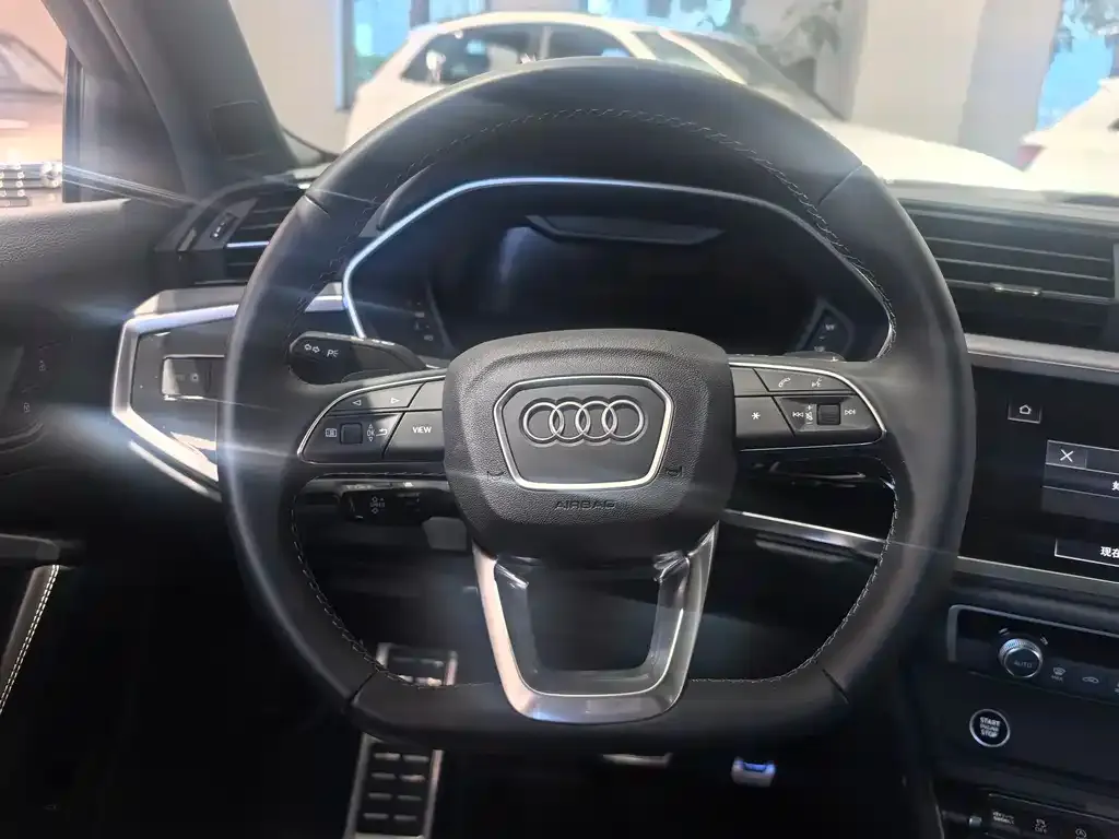 Audi Q3 2025 из CN, фото 10